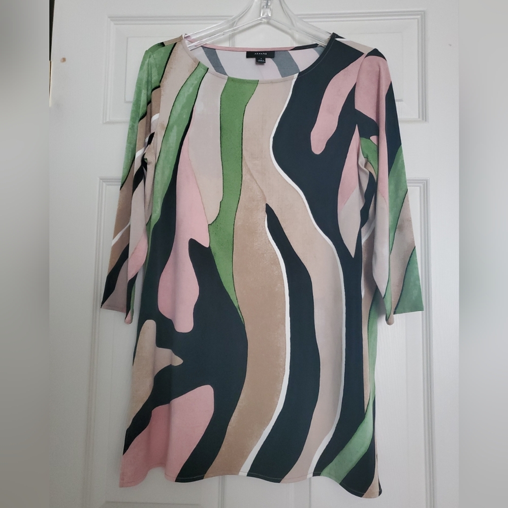 Alfani Dress Woman, Green & Pink Retro Knit, Stretch Pullover, Size Sm Travel